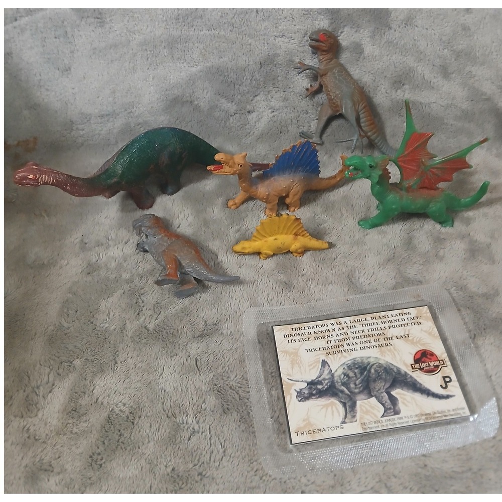 Vintage Dinosaur Figure Lot & 1997 The Lost World Jurassic Park Triceratops Coin